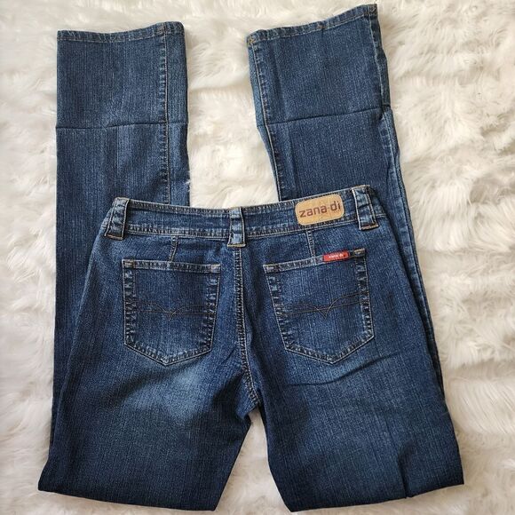 Zani Di High Rise Dark Wash Straight Leg Jeans Junior Size 9 - Picture 2 of 5